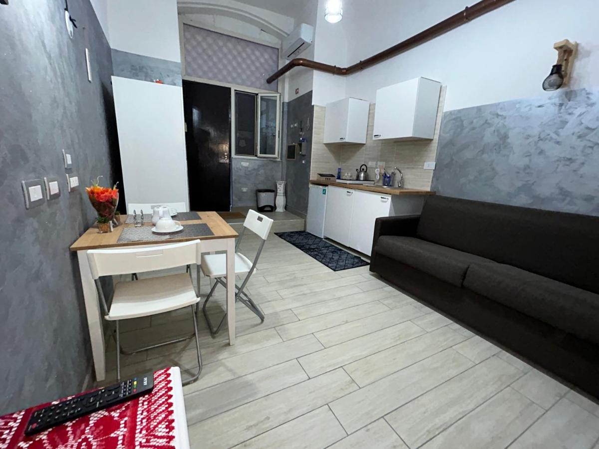 Vico21 Guest House 那不勒斯 外观 照片
