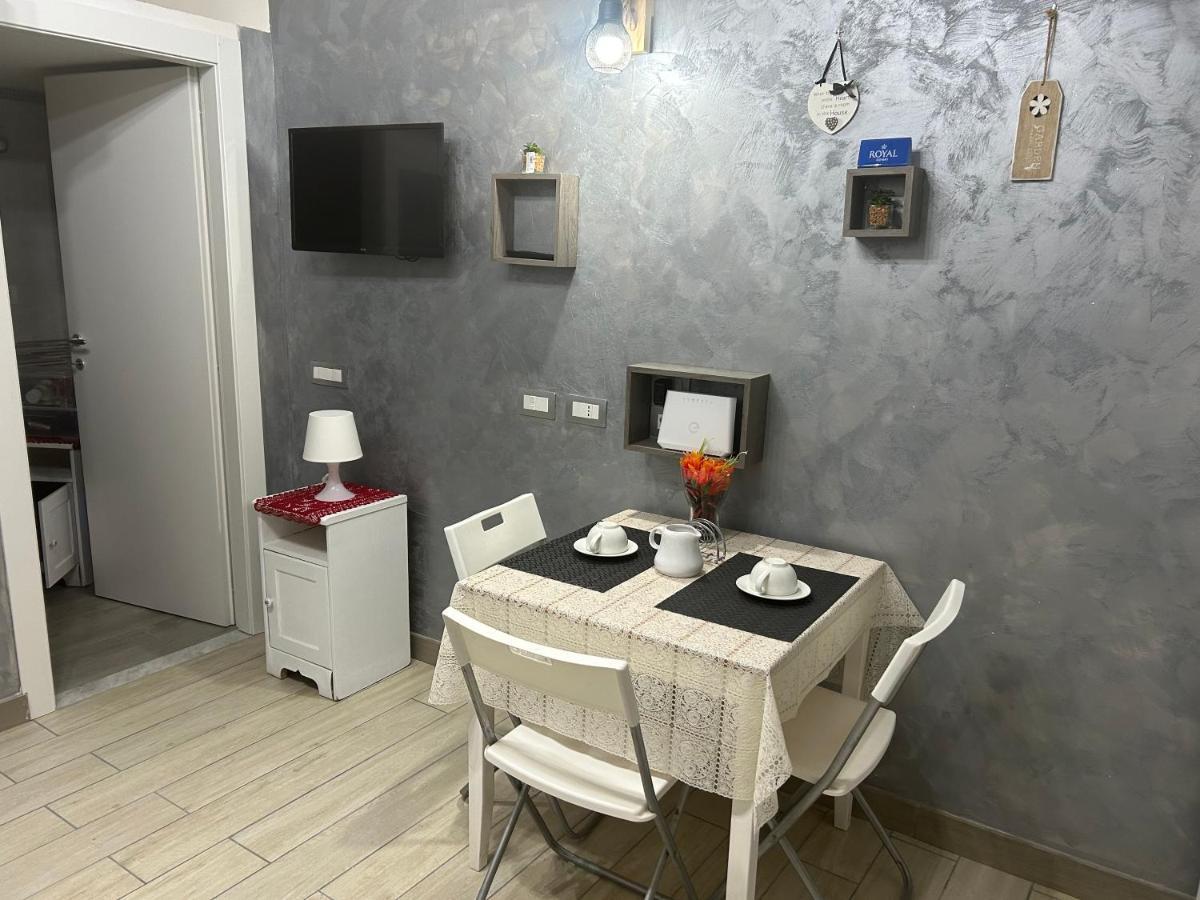Vico21 Guest House 那不勒斯 外观 照片
